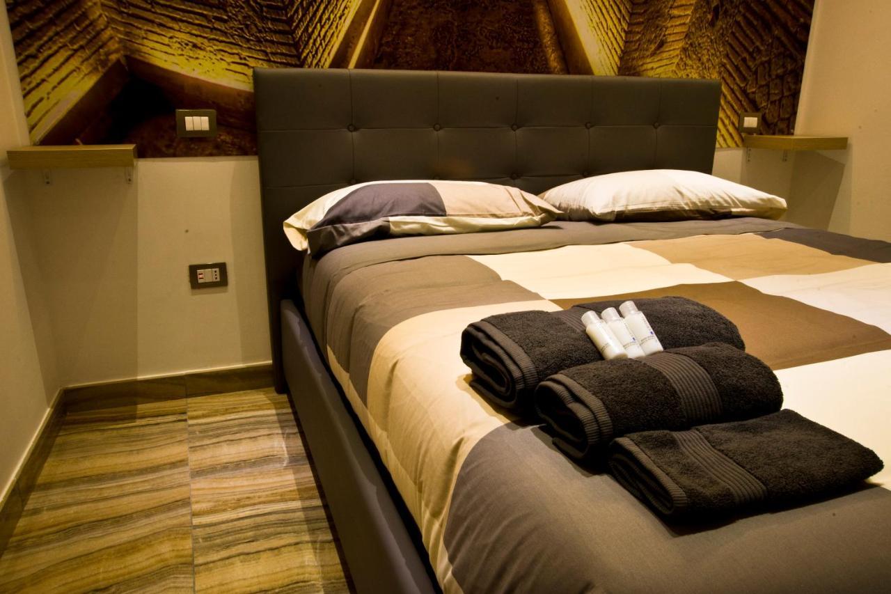 Suite Napoli Sotterranea Con Vasca Idromassaggio Exterior foto
